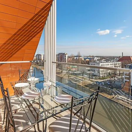 Aura By Q4apartments فندق