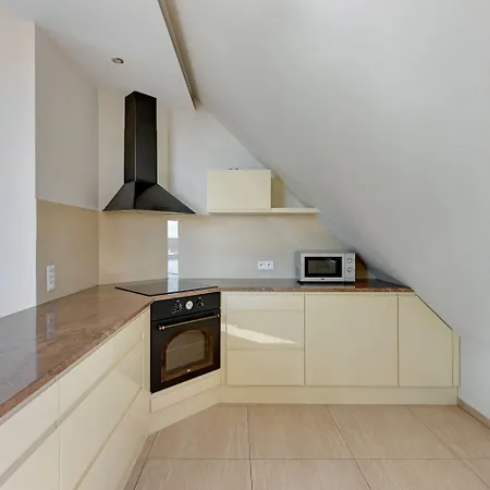 Aura By Q4apartments 호텔