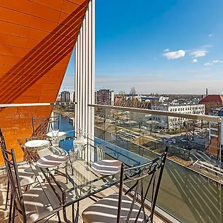 Aura By Q4apartments 4*