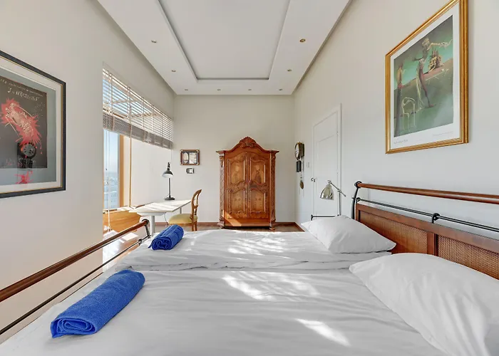 Aura By Q4apartments 5*