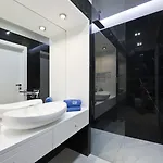 Hotell Aura By Q4apartments 4*